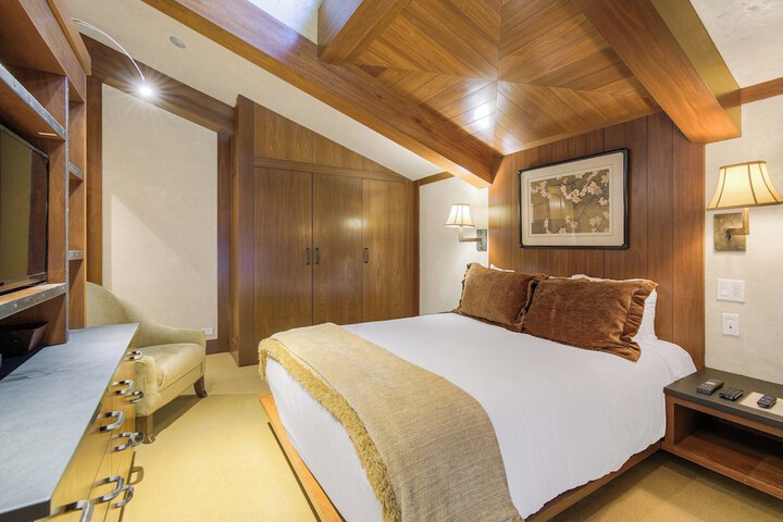 The Lodge at Vail a RockResort by Vail Resorts