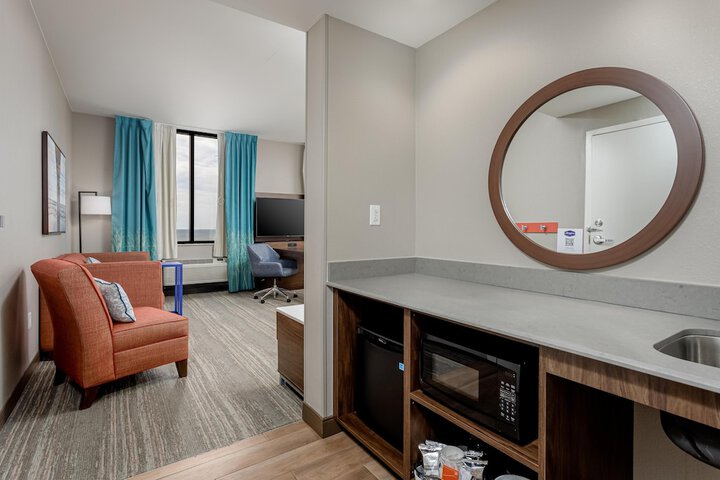 Hampton Inn & Suites Orange Beach / Gulf Front