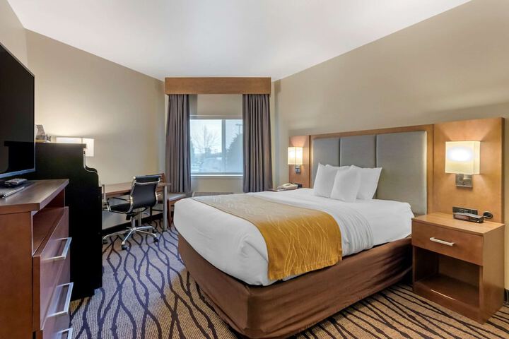 Room 10 of 34