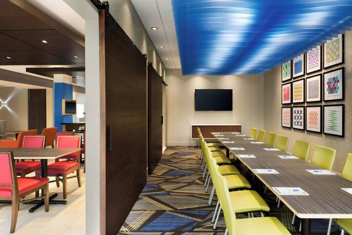 Holiday Inn Express and Suites Nebraska City by IHG