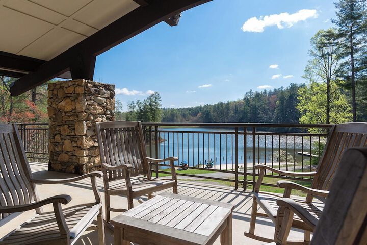 Kanuga Inn & Lodging