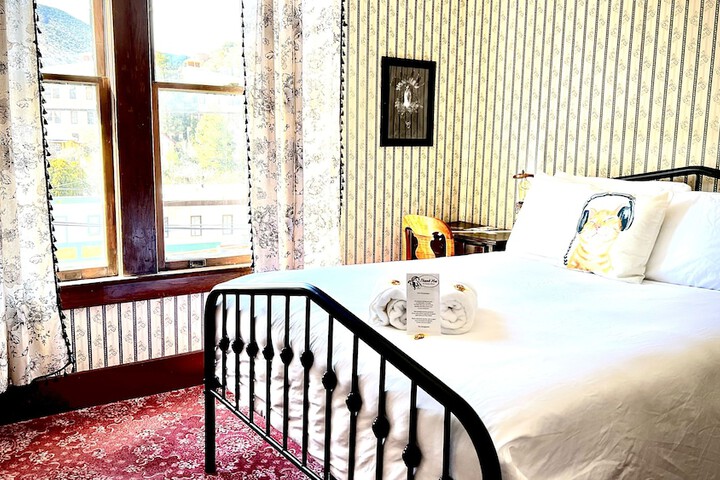 Room 45 of 73