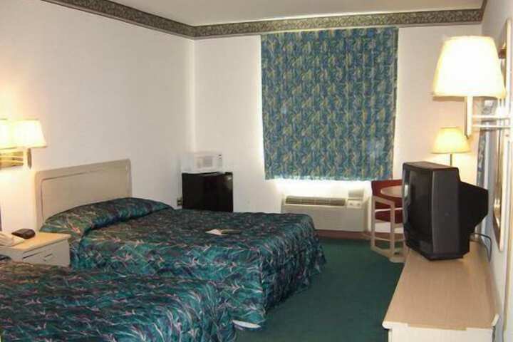 Room 12 of 17
