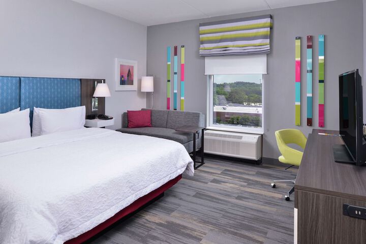 Hampton Inn & Suites Atlanta / Marietta