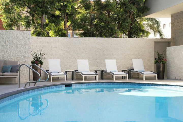 Pool 4 of 65