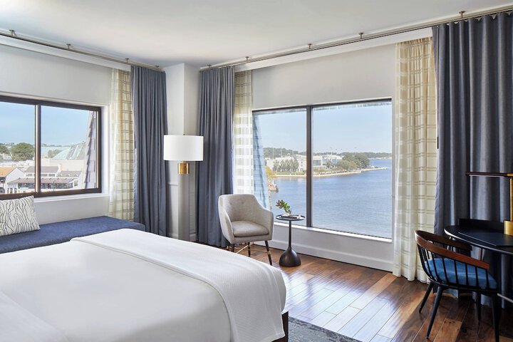 Annapolis Waterfront Hotel Autograph Collection