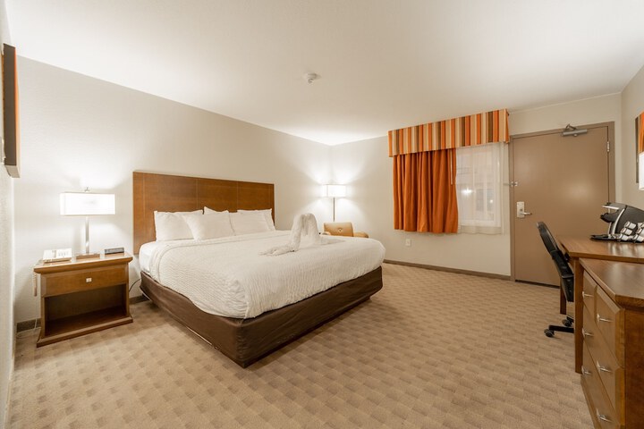 Room 28 of 67