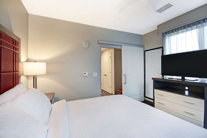 Room 20 of 42