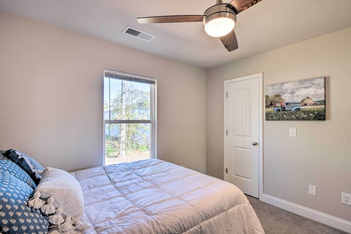 Greer Getaway w / Smart TV 1 Mi to Dtwn!