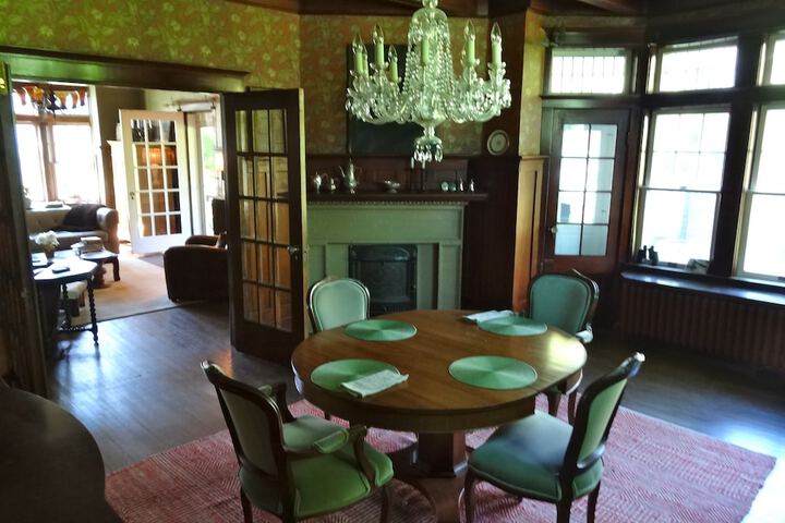The Captains House B & B