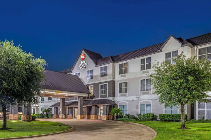 Hotel 3 of 32