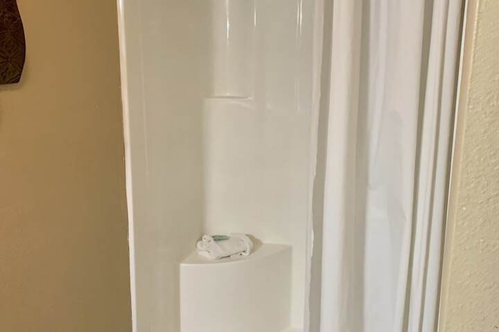Room 35 of 43