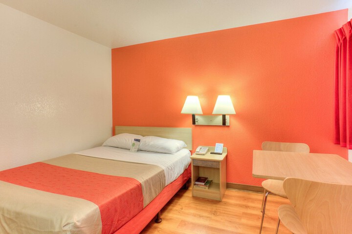 Room 21 of 31