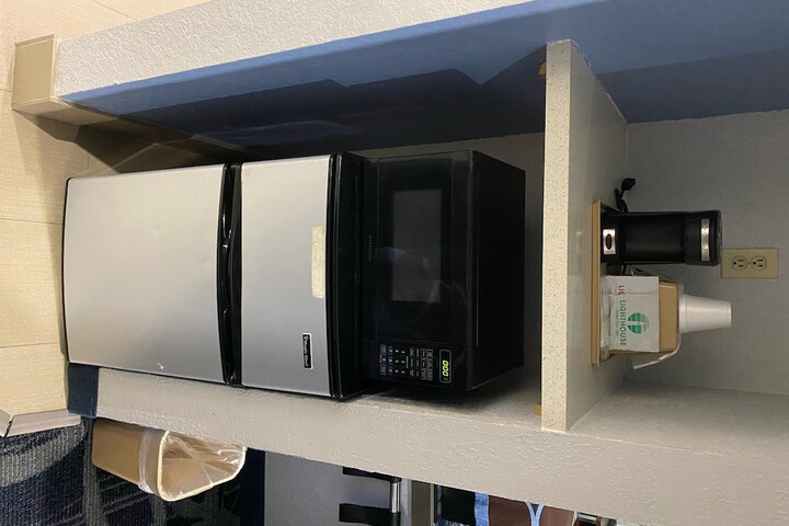 Room 13 of 31
