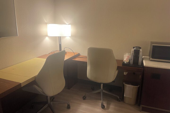 Red Roof Inn & Suites Hinesville