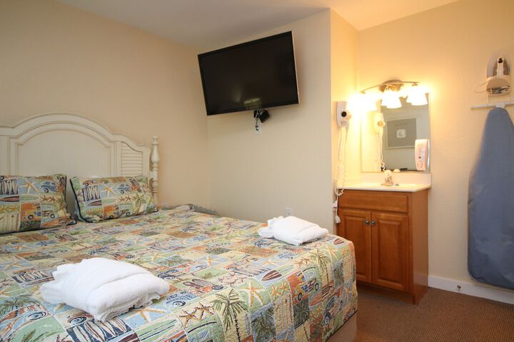 Fin n Feather Waterside Inn by Kees Vacations