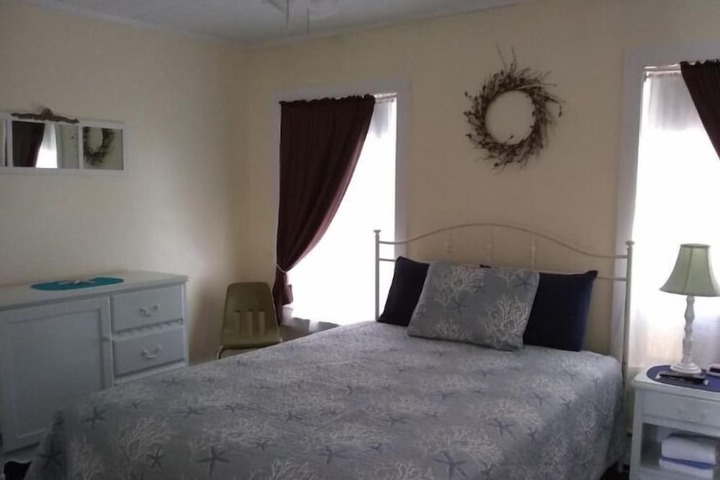 Room 65 of 96