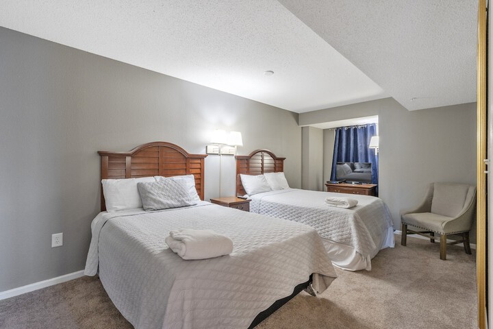 Room 44 of 115