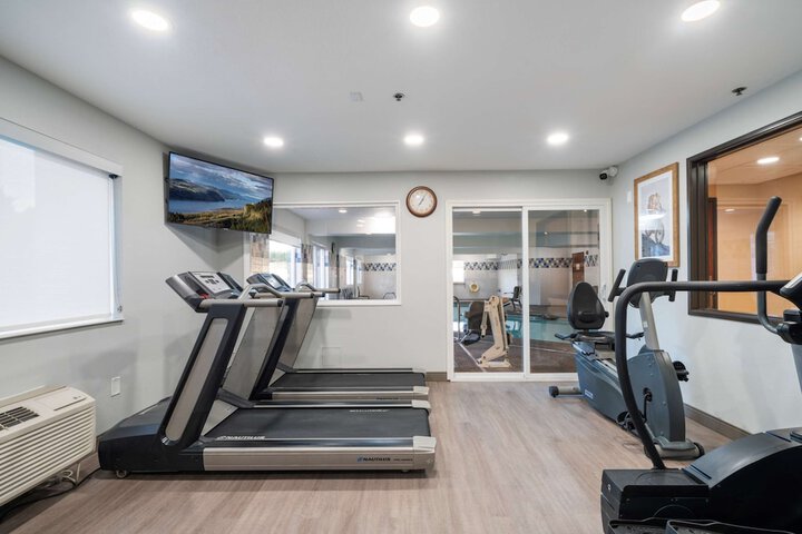 Best Western Lake Oswego / Portland Hotel & Suites