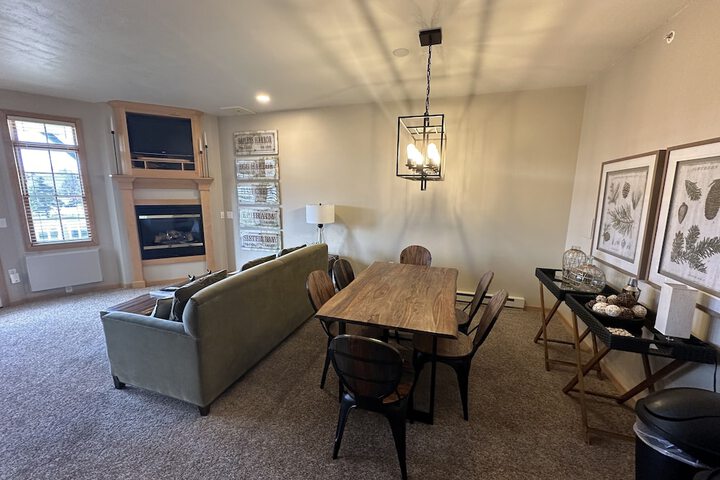 Room 26 of 136
