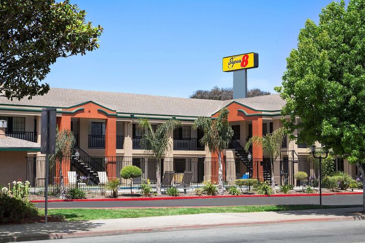 Hotel 6 of 45
