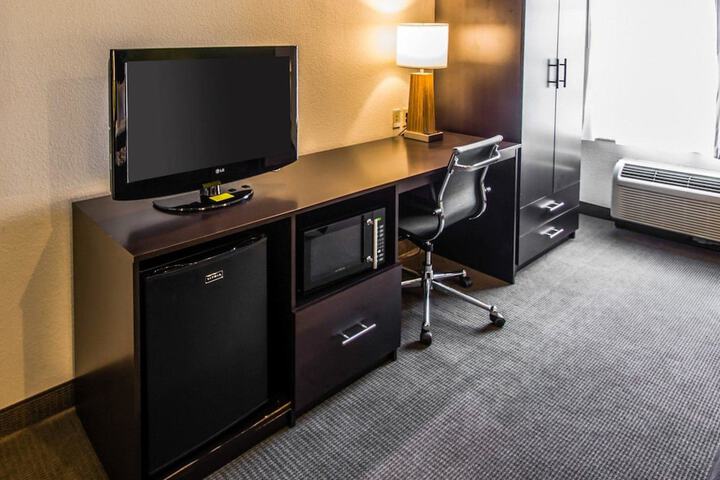 Room 11 of 41