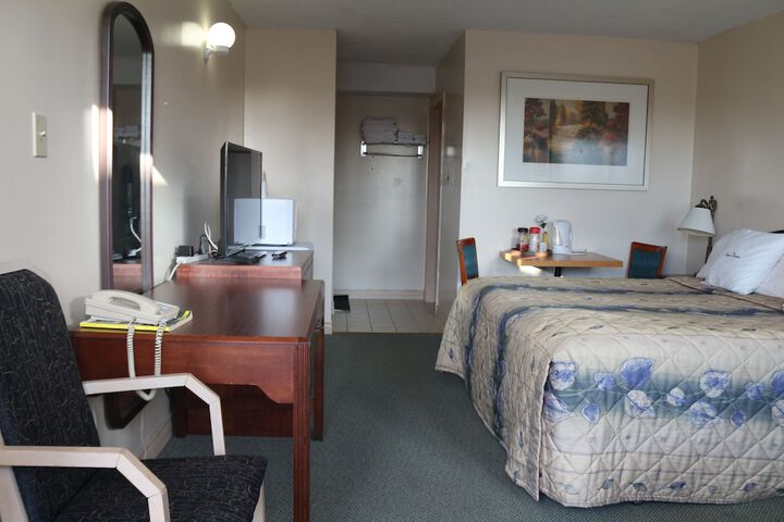 Room 18 of 59
