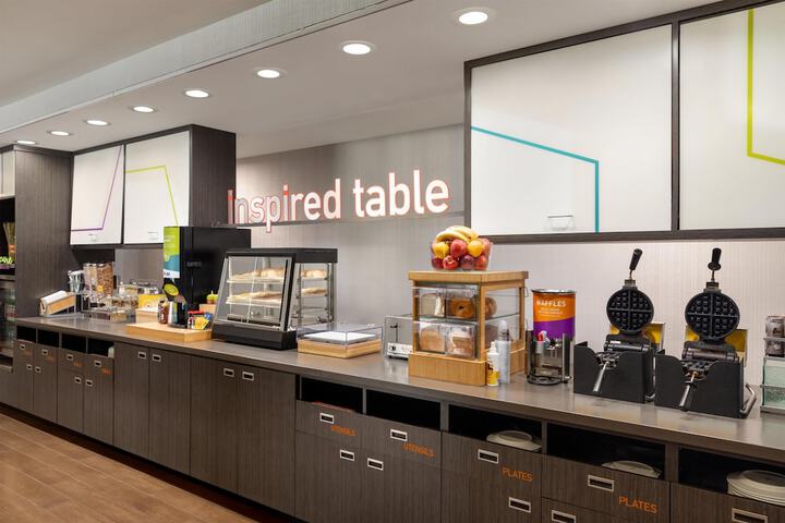 Home2 Suites by Hilton Bowling Green Hotel