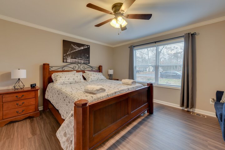 Family-friendly Home w / Deck Near Colonial Beach!