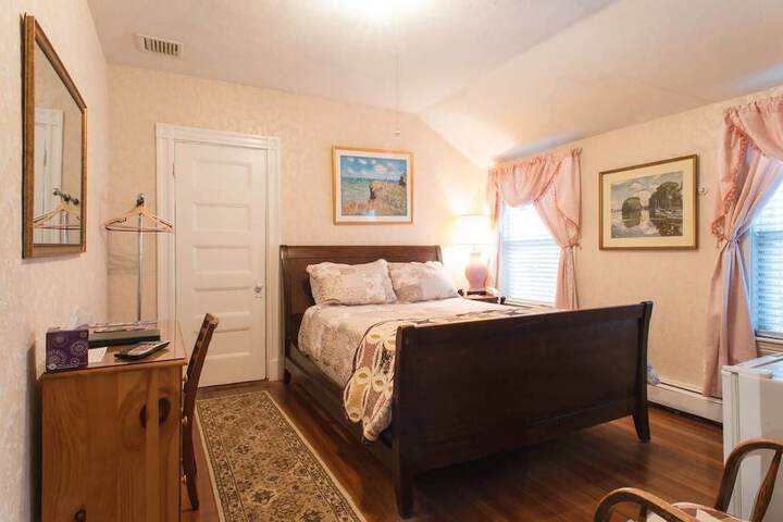 Room 19 of 48