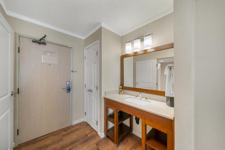Best Western Plus Northwoods Inn