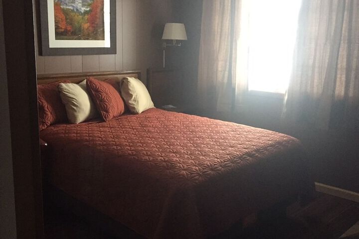 Room 16 of 44