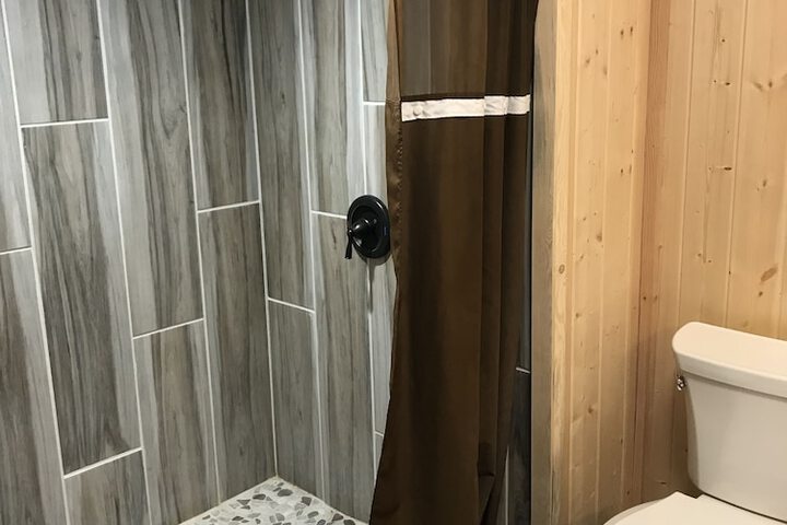 Room 85 of 133