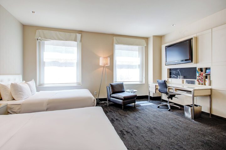 Room 15 of 112