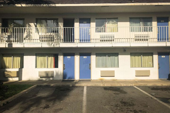 Hotel 7 of 37