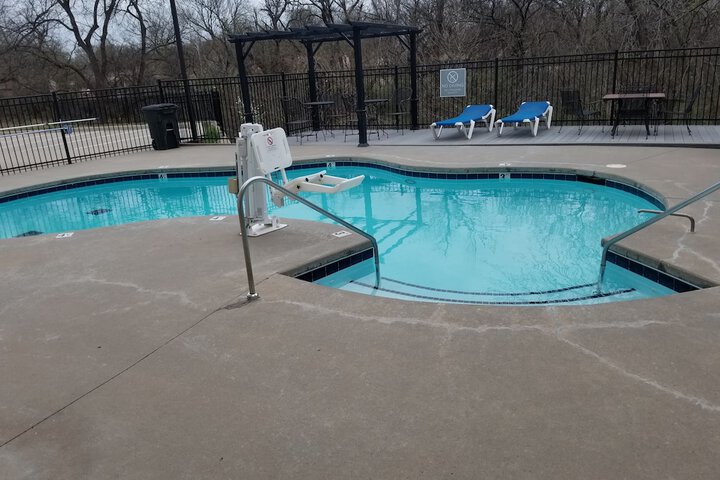 Pool 3 of 16
