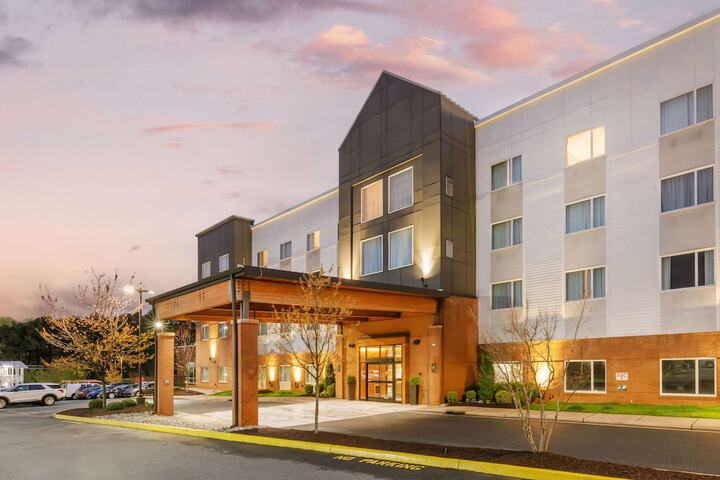 Hotel 7 of 42