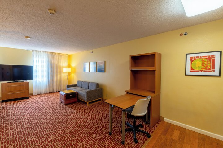 Candlewood Suites Bedford Fort Worth by IHG