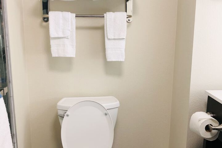 Quality Inn & Suites Lake Charles South