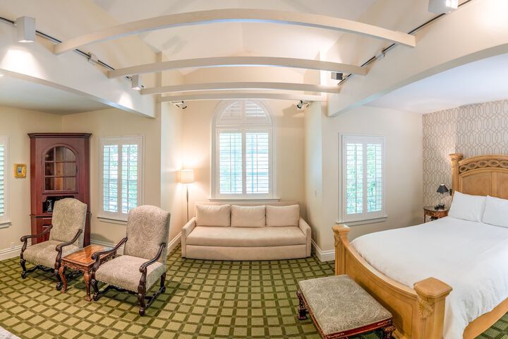 Room 121 of 165