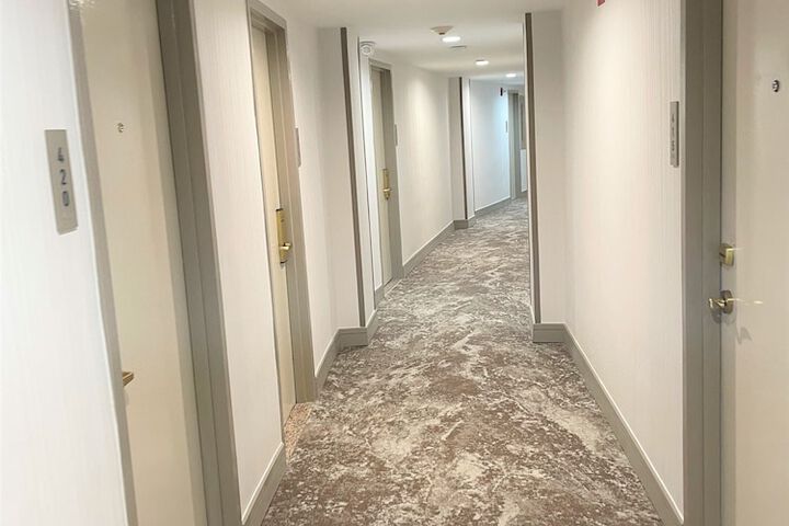 Ballroom/Hall 42 of 43