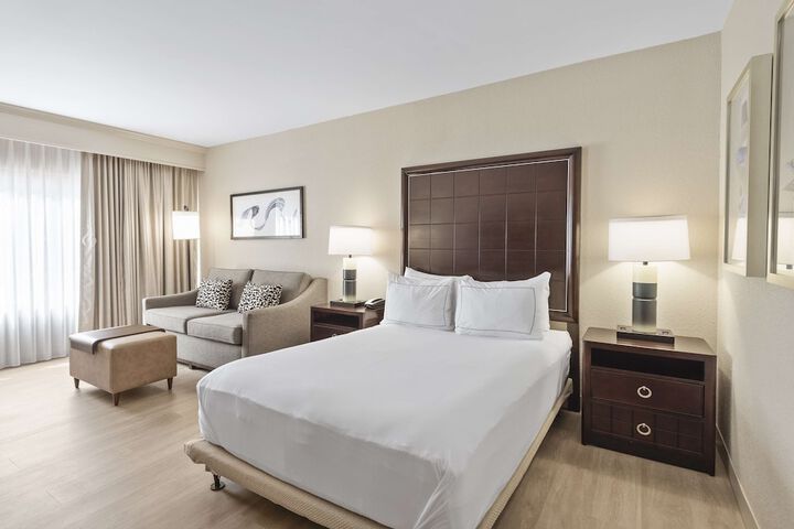 Room 15 of 48