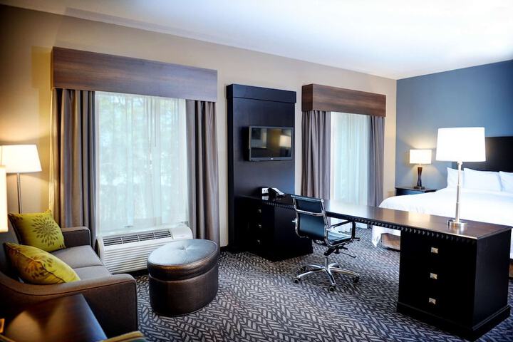 Room 9 of 34