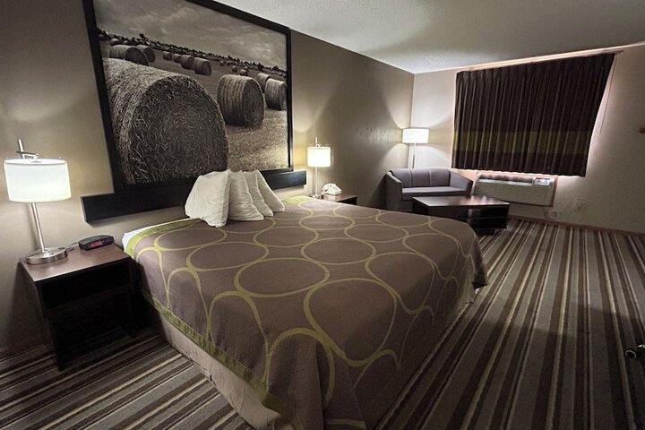 Room 10 of 60
