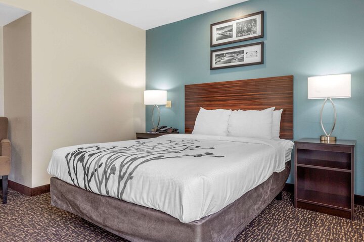 Room 14 of 46