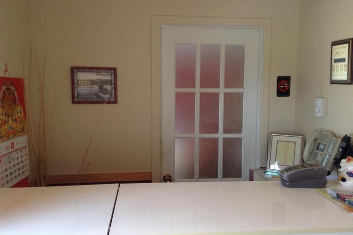 Room 8 of 31