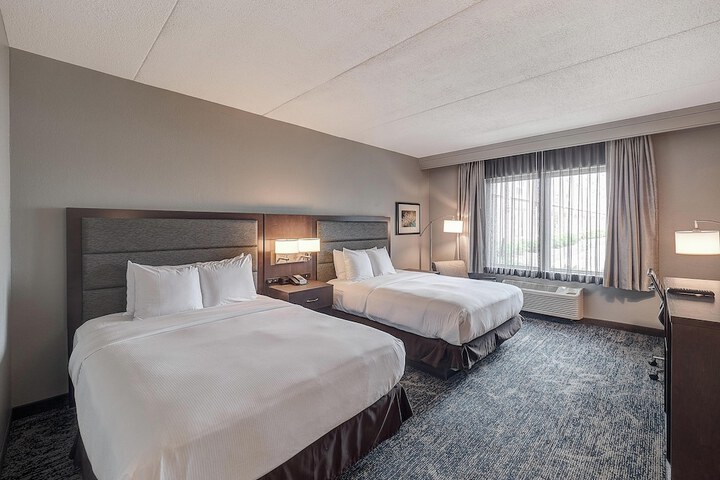 DoubleTree by Hilton Hotel Bloomington