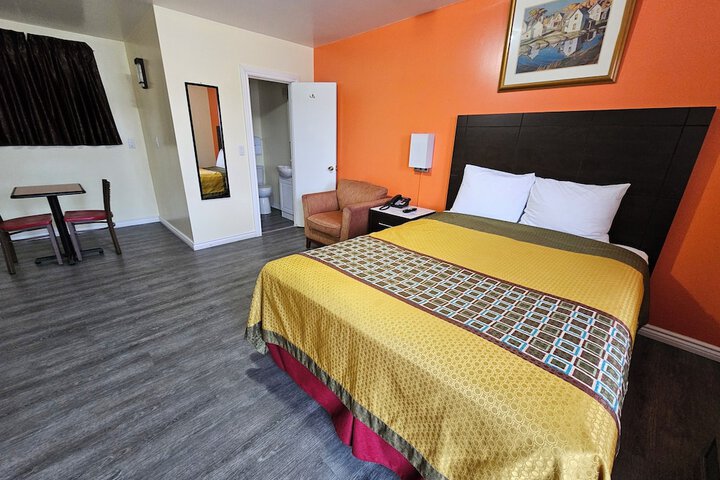 Room 46 of 60