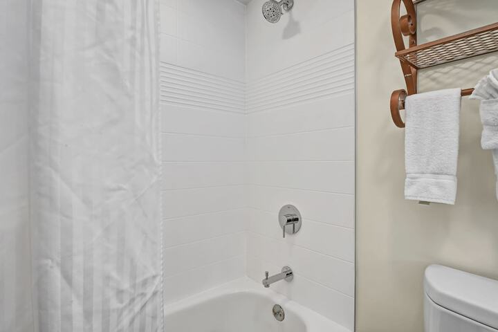 Holiday Inn Piscataway Somerset by IHG