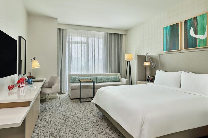 Art Ovation Hotel Autograph Collection